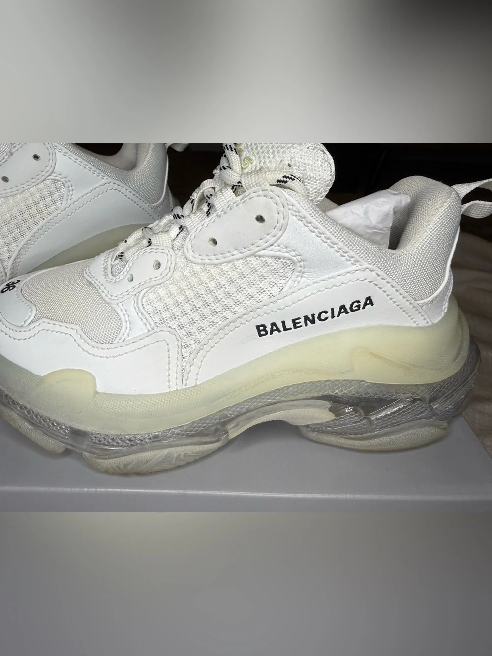 Balenciaga triple s clear sole